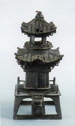 唐銅製多宝塔（からかねせいたほうとう）　1基　平成2年4月6日指定の画像